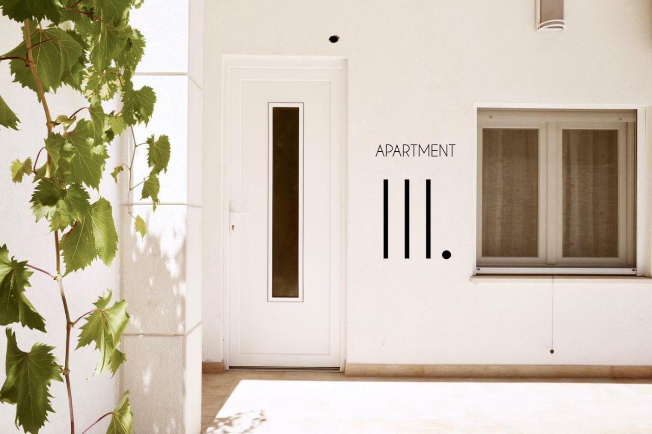 Apartments Ana Сутіван Екстер'єр фото